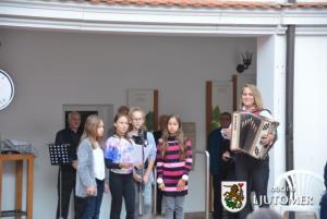 Na Prleški brotvi obrali modro kavčino ali žametno črnino 1
